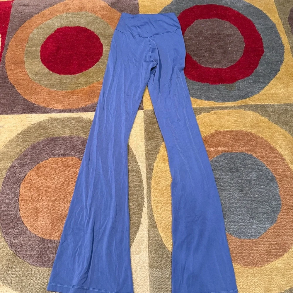 Offline by Aerie Real Me Flare Hi Rise Leggings Crossover Waistband Blue Small - Picture 5 of 5